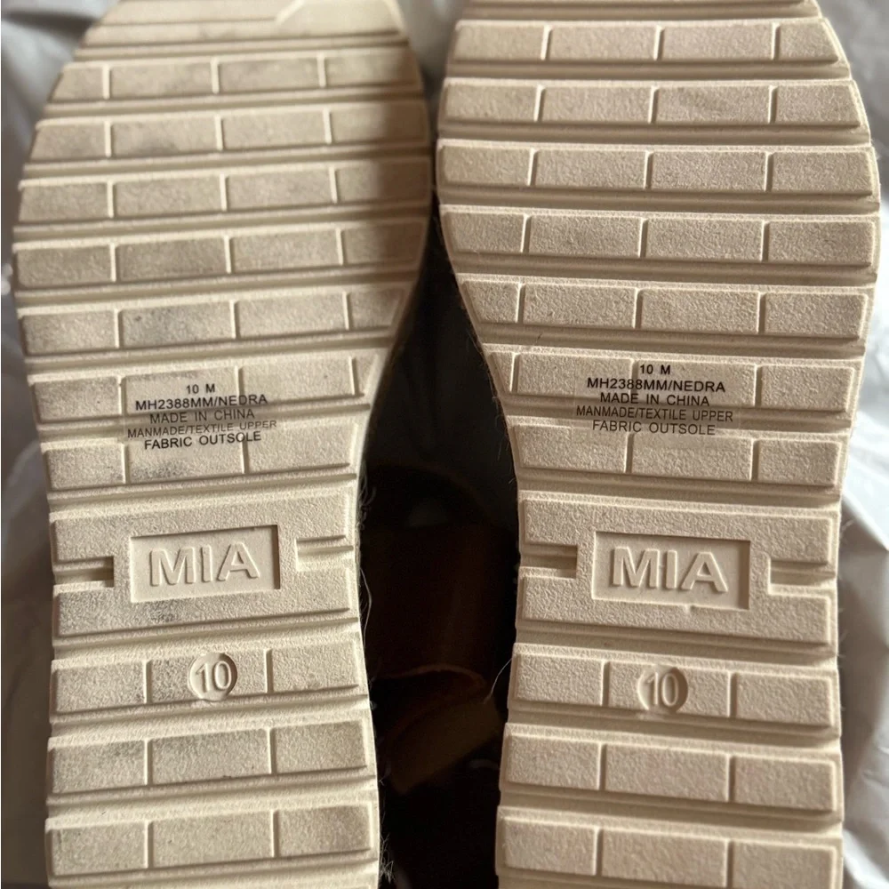 MIA Nedra Tan and Brown Espadrille Sandals Women’s 10